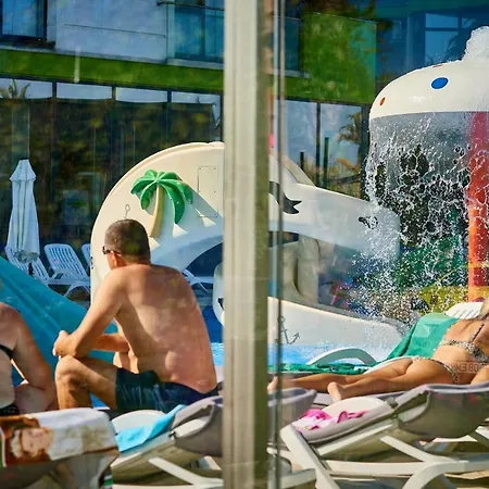 Royale Sundance 8 & Pool Nord Apartman *