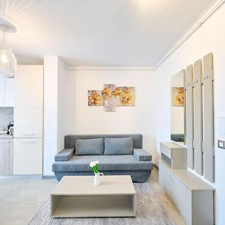 Royale Sundance 8 & Pool Nord Appartement Mamaia