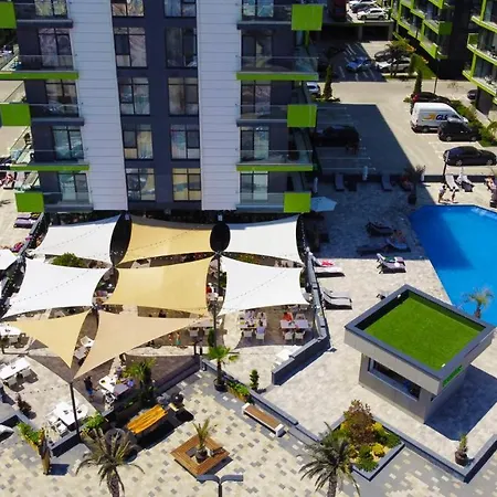 Royale Sundance 8 & Pool Nord * Mamaia