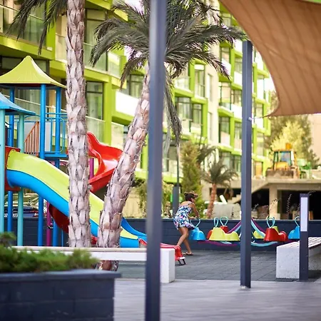 Appartement Royale Sundance 8 & Pool Nord Mamaia