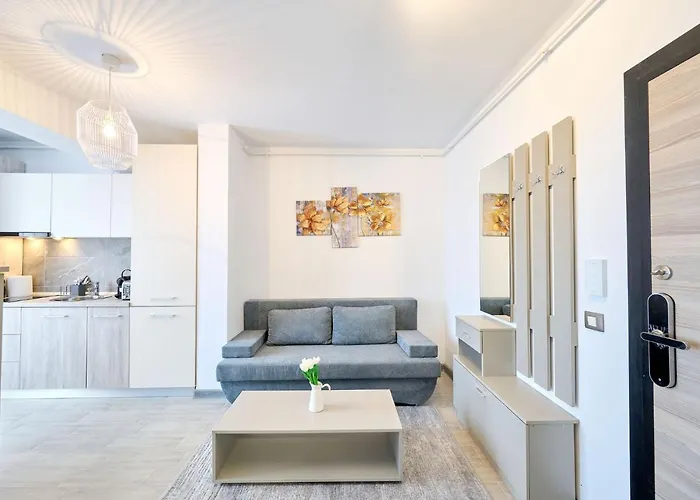 Royale Sundance 8 & Pool Nord Apartamento Mamaia