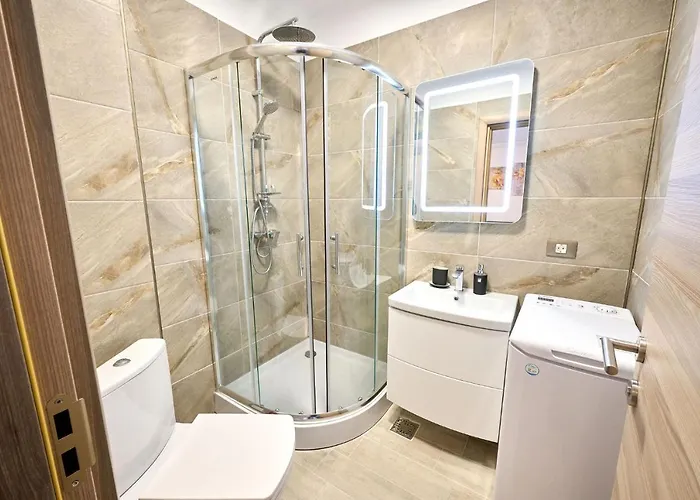 Royale Sundance 8 & Pool Nord